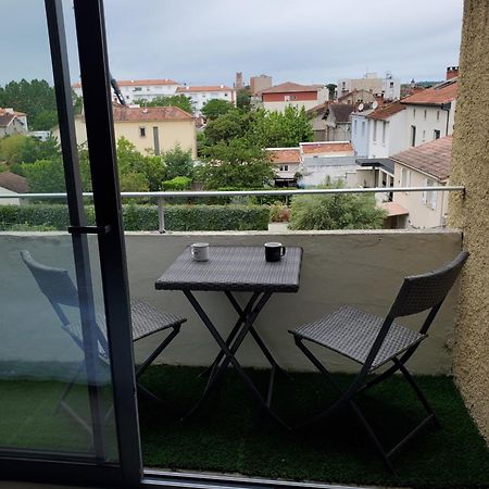 Studio Avec Balcon, Vue Sur Jardins Et Cathedrale Albi Exterior photo